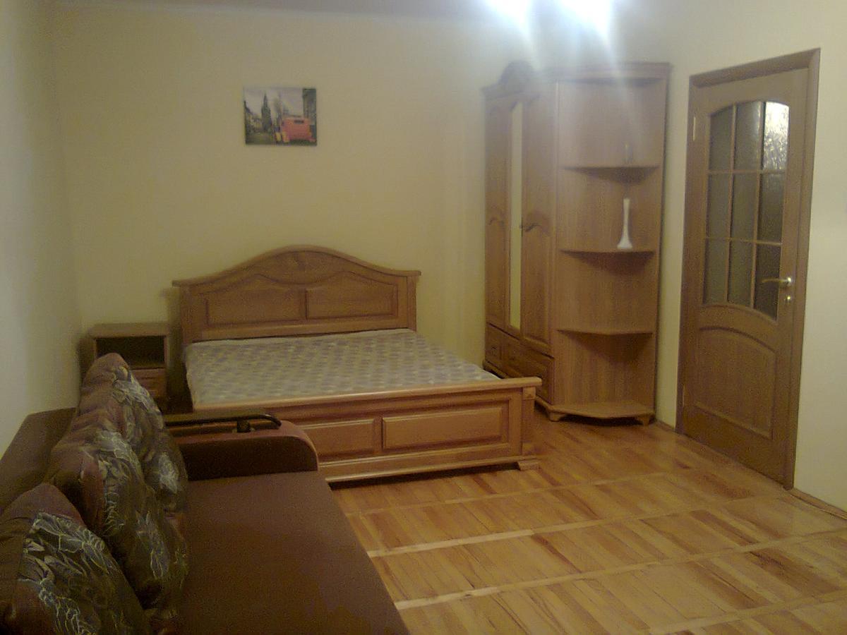 Apartment With Balcony Lviv Buitenkant foto