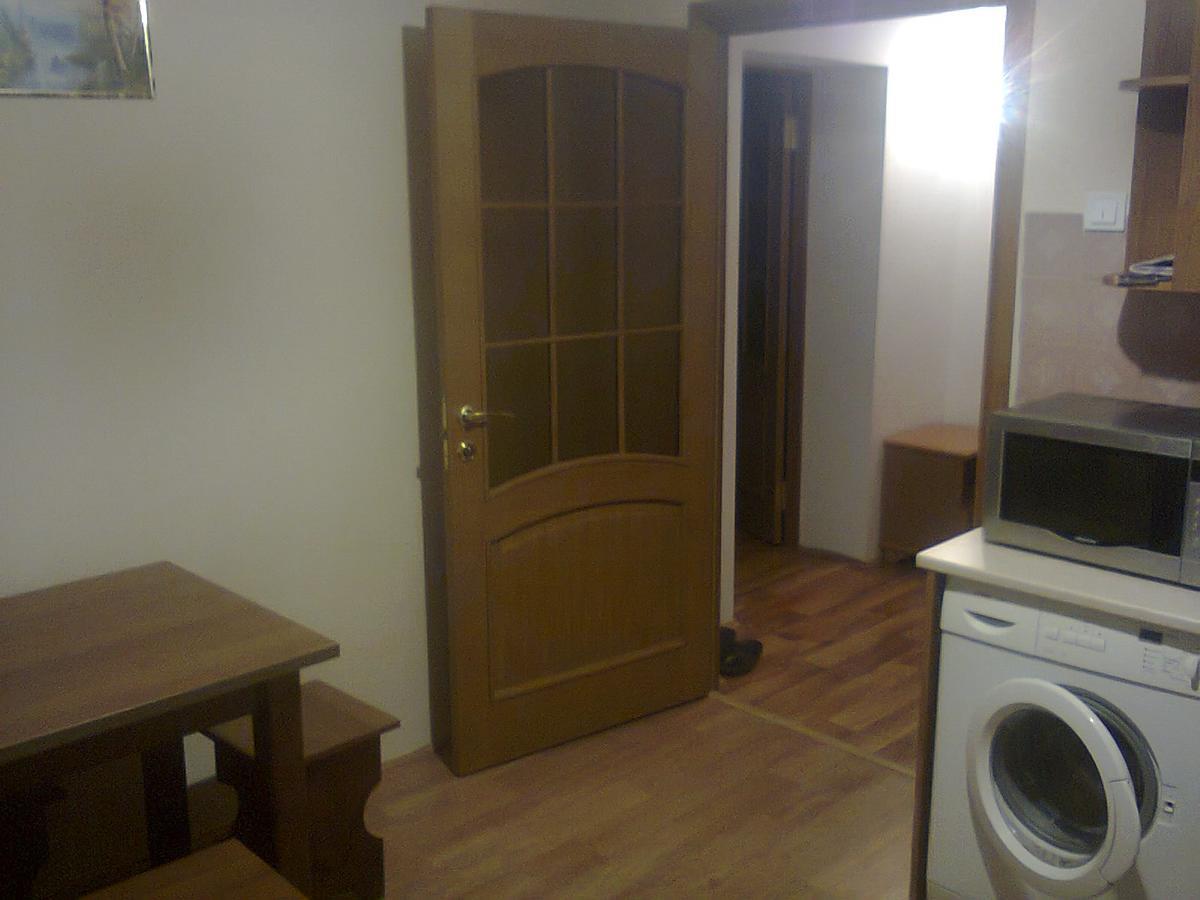 Apartment With Balcony Lviv Buitenkant foto