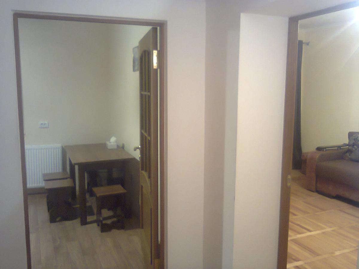 Apartment With Balcony Lviv Buitenkant foto